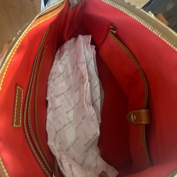 Dooney&Bourke Disney 2011 Cruiseline collectors satchel with strap NWT - Picture 4 of 11